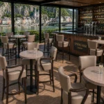 Horeca-Houten-Bar-Armstoel-TARA-Taupe-Kunstleer-new