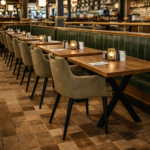 Horeca-Armstoel-VICTORIA-olijf-Microvezel-model-2