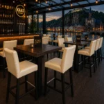 Horeca-Houten-Barstoel-JARNO-Creme-Kunstleer