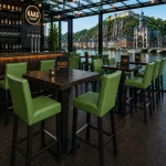 Horeca-Houten-Barstoel-JARNO-groen-Kunstleer