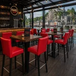 Horeca-Houten-Barstoel-JARNO-rood-Kunstleer-new