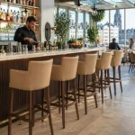 Horeca-Houten-Bar-Armstoel-OMEGA-taupe-Kunstleer